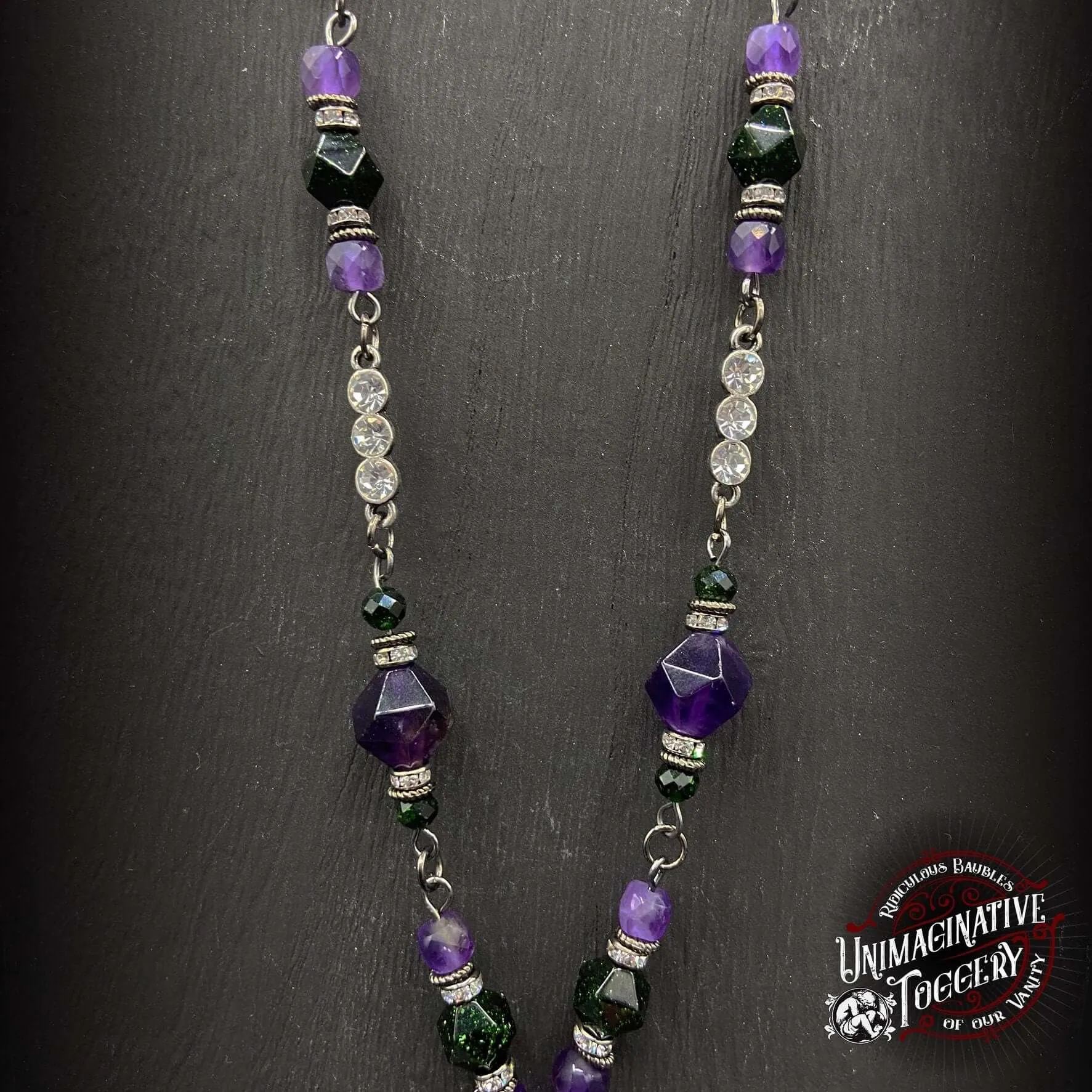 Saw necklace